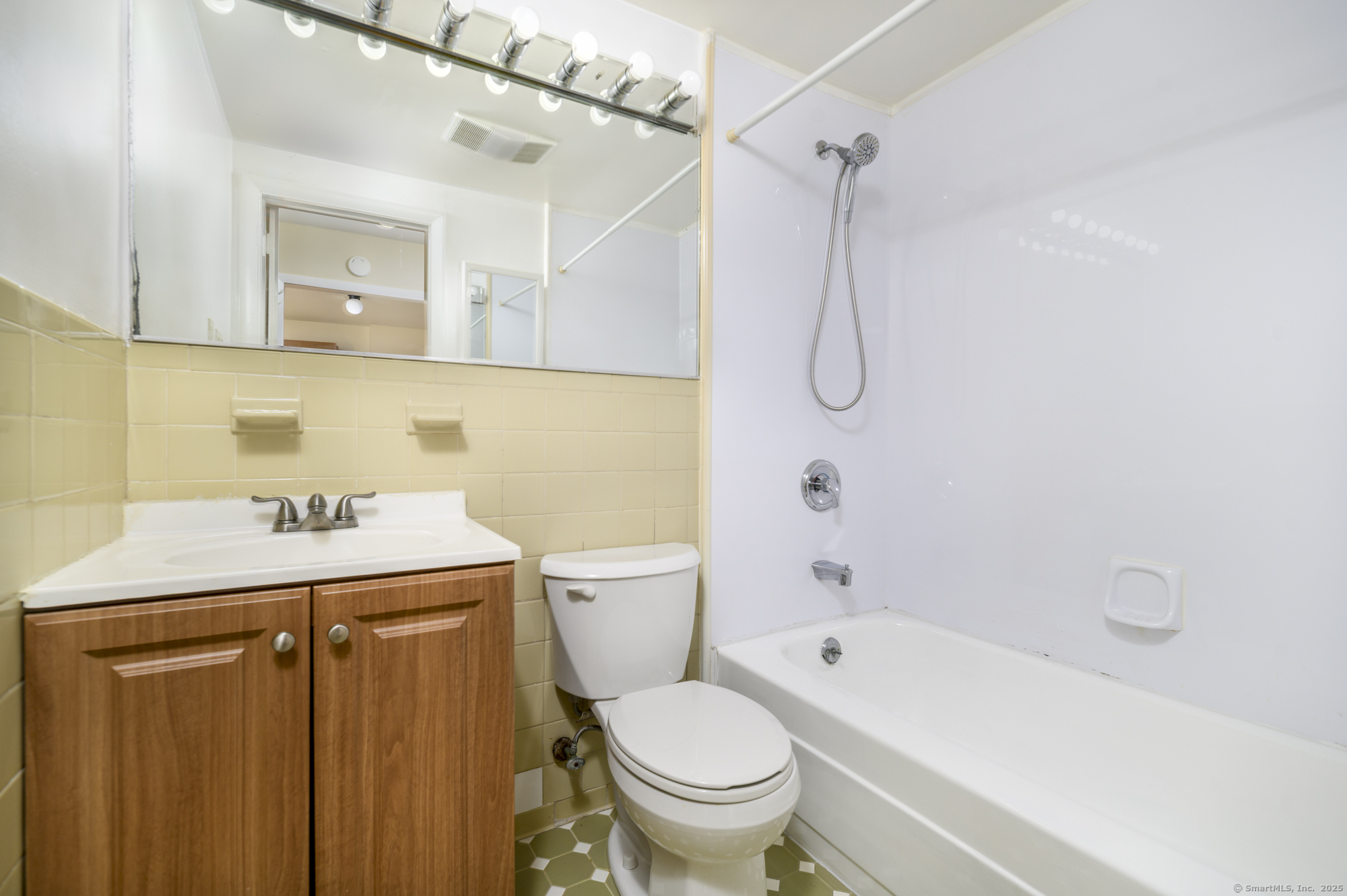 50 North Street, Unit 101 Stamford, CT 06902 - Photo 10 of 13