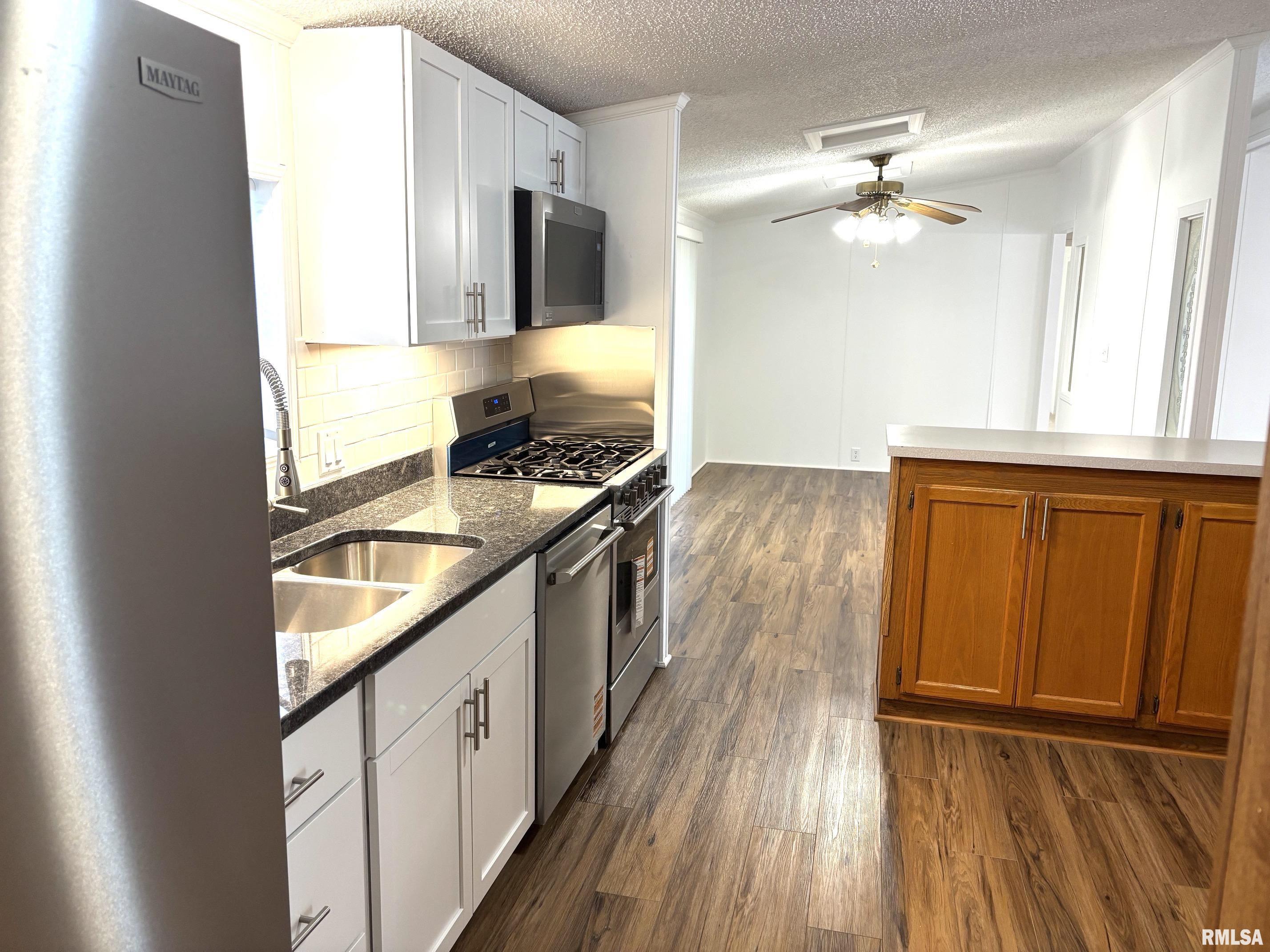 2800 Vía Rosso, Unit 73 Springfield, IL 62703 - Photo 20 of 43