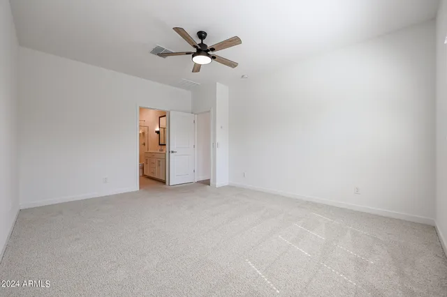 $2,300 | 7811 North 79th Drive, Glendale, AZ 85303