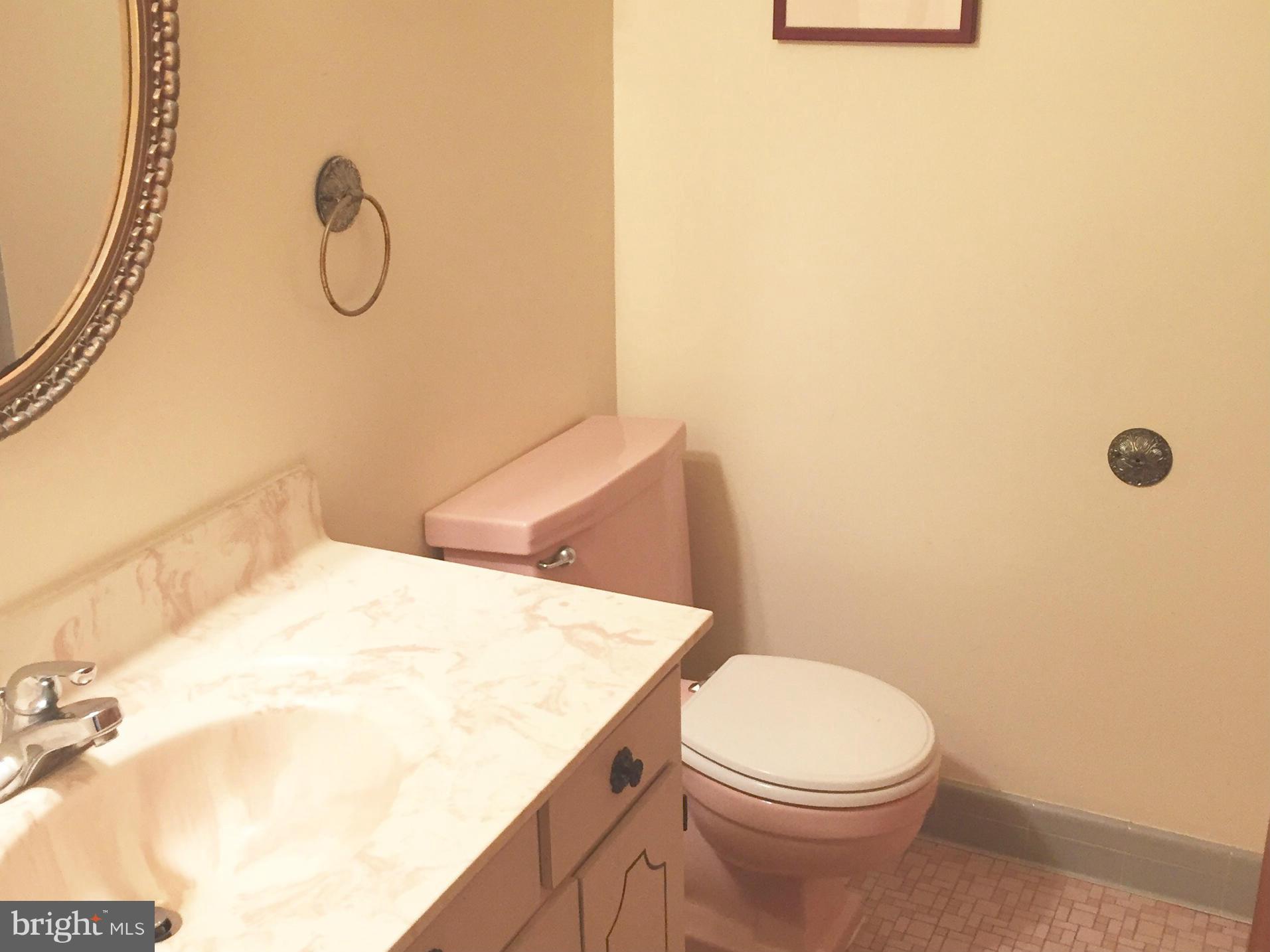 2106 Arcola Avenue Silver Spring, MD 20902 - Photo 9 of 10 Bath
