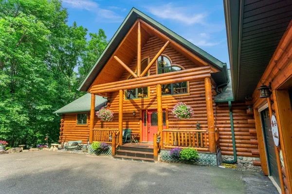 $1,375,000 | 2529 3 1/4 5th Street, Cumberland, WI 54829