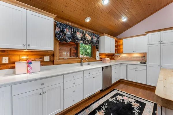 $1,375,000 | 2529 3 1/4 5th Street, Cumberland, WI 54829