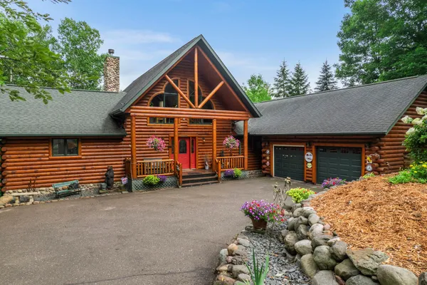$1,375,000 | 2529 3 1/4 5th Street, Cumberland, WI 54829