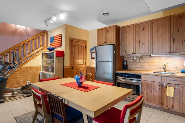 $1,375,000 | 2529 3 1/4 5th Street, Cumberland, WI 54829