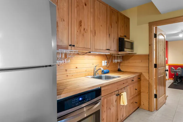 $1,375,000 | 2529 3 1/4 5th Street, Cumberland, WI 54829