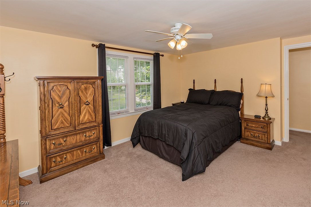1160 Haselton Road Cleveland, OH 44121 - Photo 20 of 33 Another view...