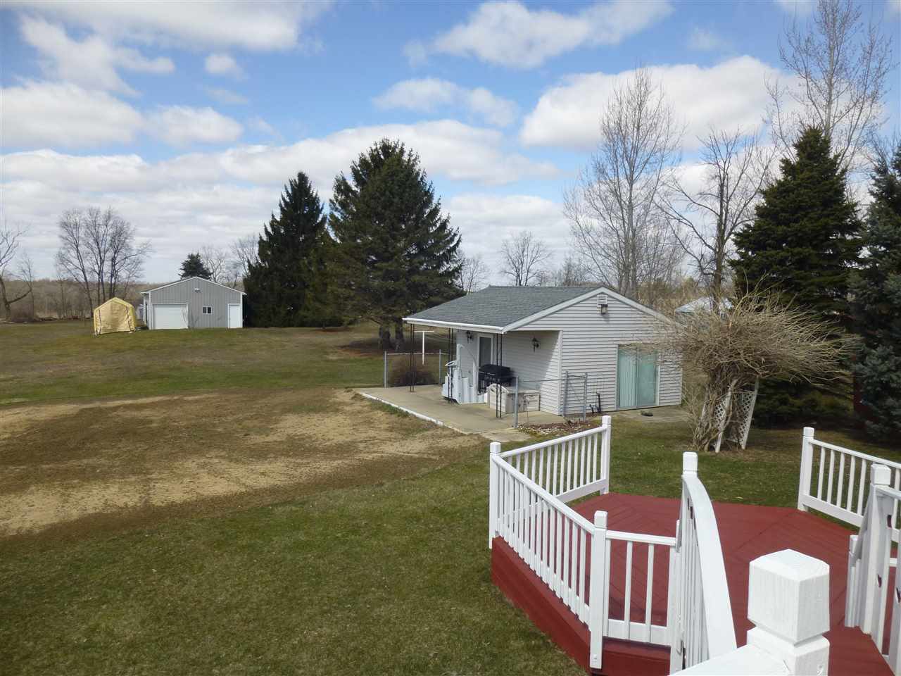 7988 South Vernon Road Durand, MI 48429 - Photo 12 of 50 31392141-11.JPG