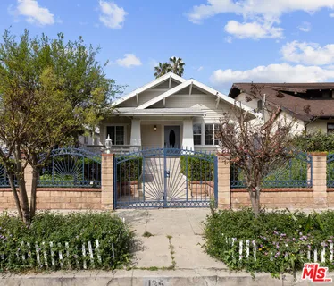 $5,350 | 135 South Dillon Street, Los Angeles, CA 90057
