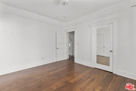$5,350 | 135 South Dillon Street, Los Angeles, CA 90057