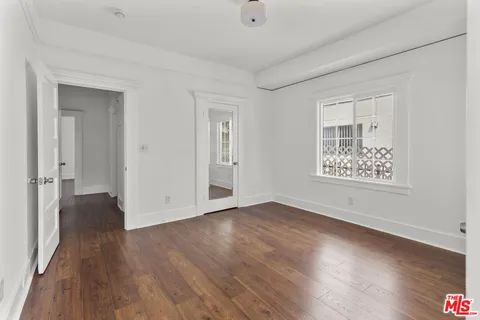 $5,350 | 135 South Dillon Street, Los Angeles, CA 90057