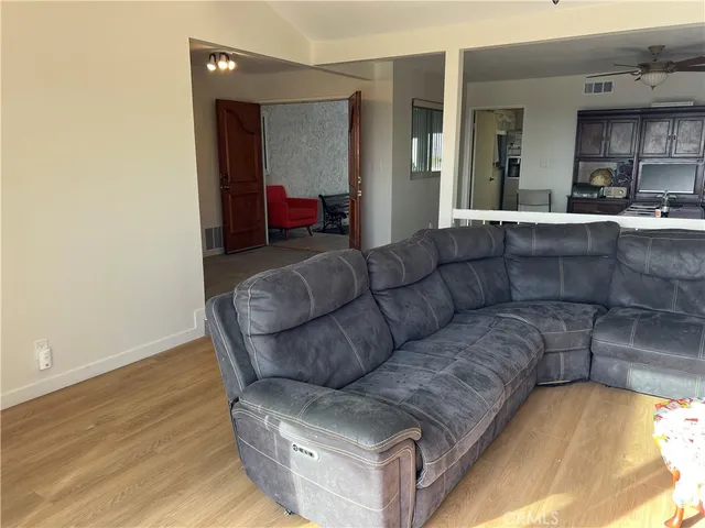 $825,000 | 13450 Lochrin Lane, Sylmar, CA 91342