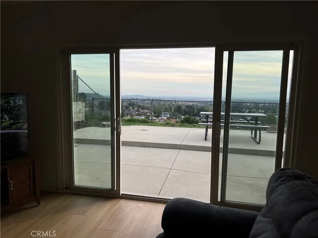 $825,000 | 13450 Lochrin Lane, Sylmar, CA 91342