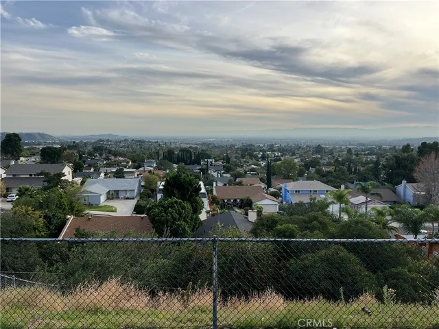 $825,000 | 13450 Lochrin Lane, Sylmar, CA 91342