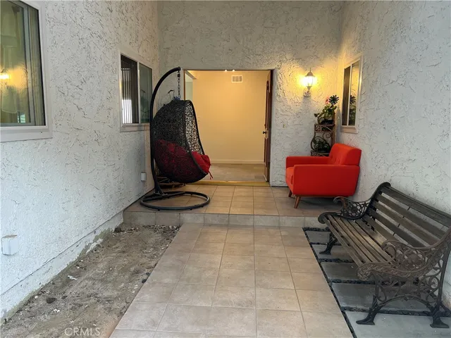 $825,000 | 13450 Lochrin Lane, Sylmar, CA 91342