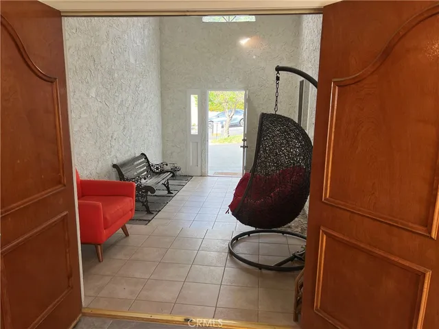 $825,000 | 13450 Lochrin Lane, Sylmar, CA 91342