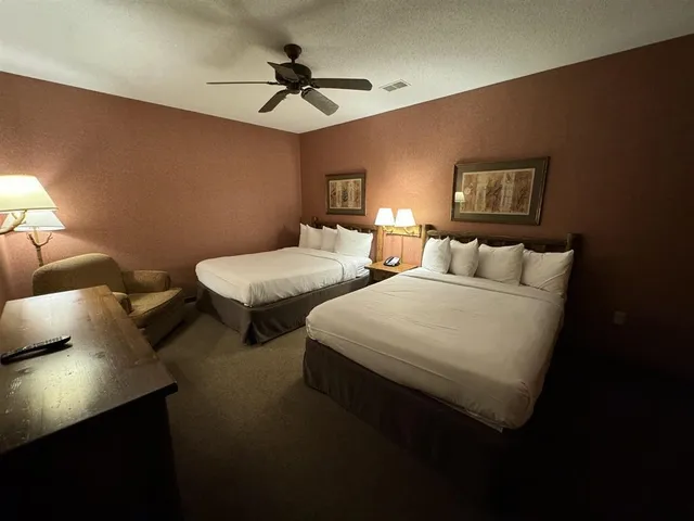 $395,000 | 350 East Hiawatha Drive, Unit 327, Lake Delton, WI 53965