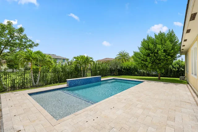 $715,000 | 1128 Wandering Willow Way, Loxahatchee, FL 33470