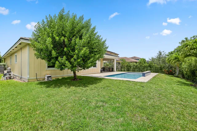 $715,000 | 1128 Wandering Willow Way, Loxahatchee, FL 33470