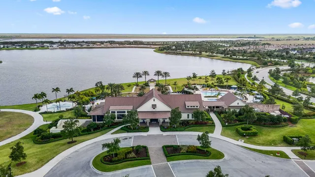 $715,000 | 1128 Wandering Willow Way, Loxahatchee, FL 33470
