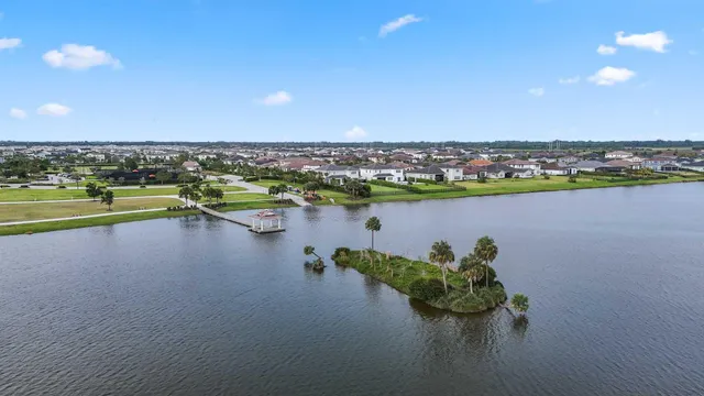 $715,000 | 1128 Wandering Willow Way, Loxahatchee, FL 33470