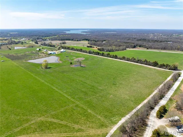 $89,900 | 2 Harbortown Road, Monroe City, MO 63456