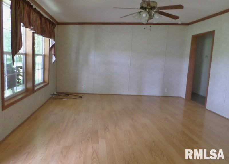 4578 Kell Road Kell, IL 62853 - Photo 17 of 25