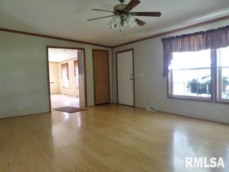 4578 Kell Road Kell, IL 62853 - Photo 19 of 25