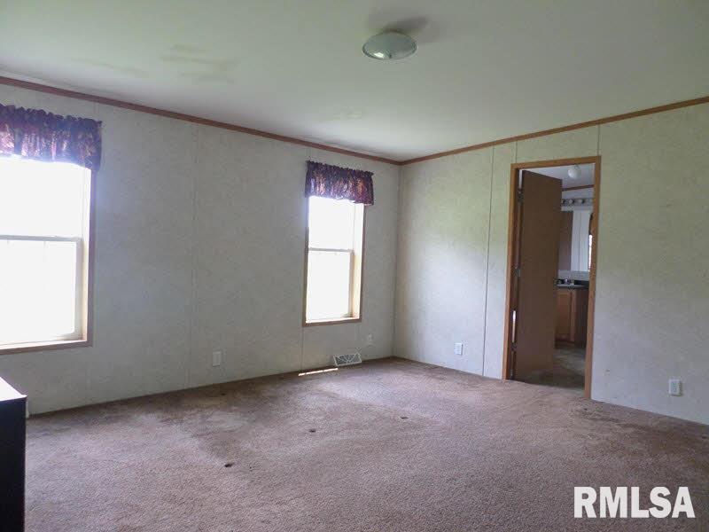 4578 Kell Road Kell, IL 62853 - Photo 4 of 25