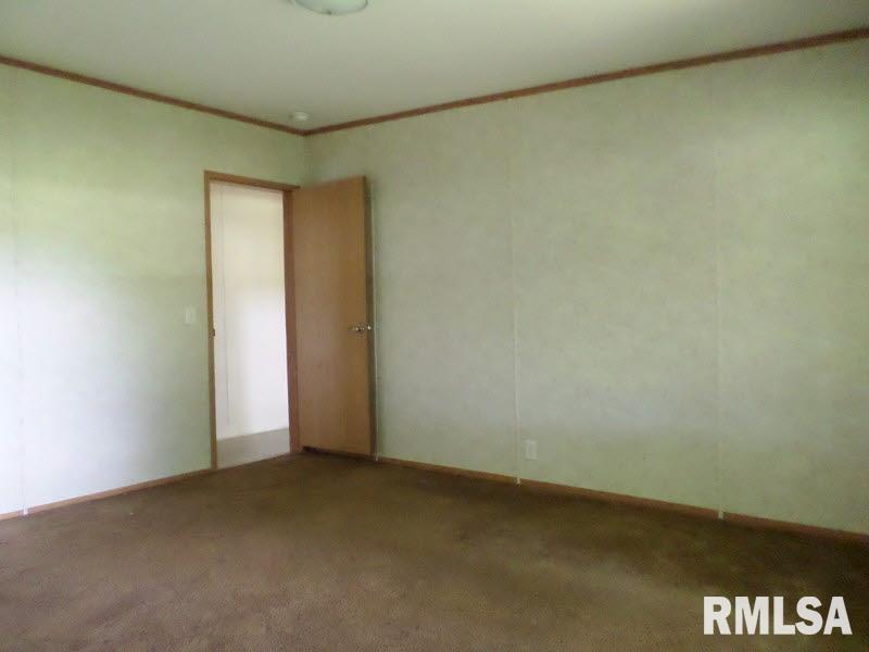 4578 Kell Road Kell, IL 62853 - Photo 7 of 25