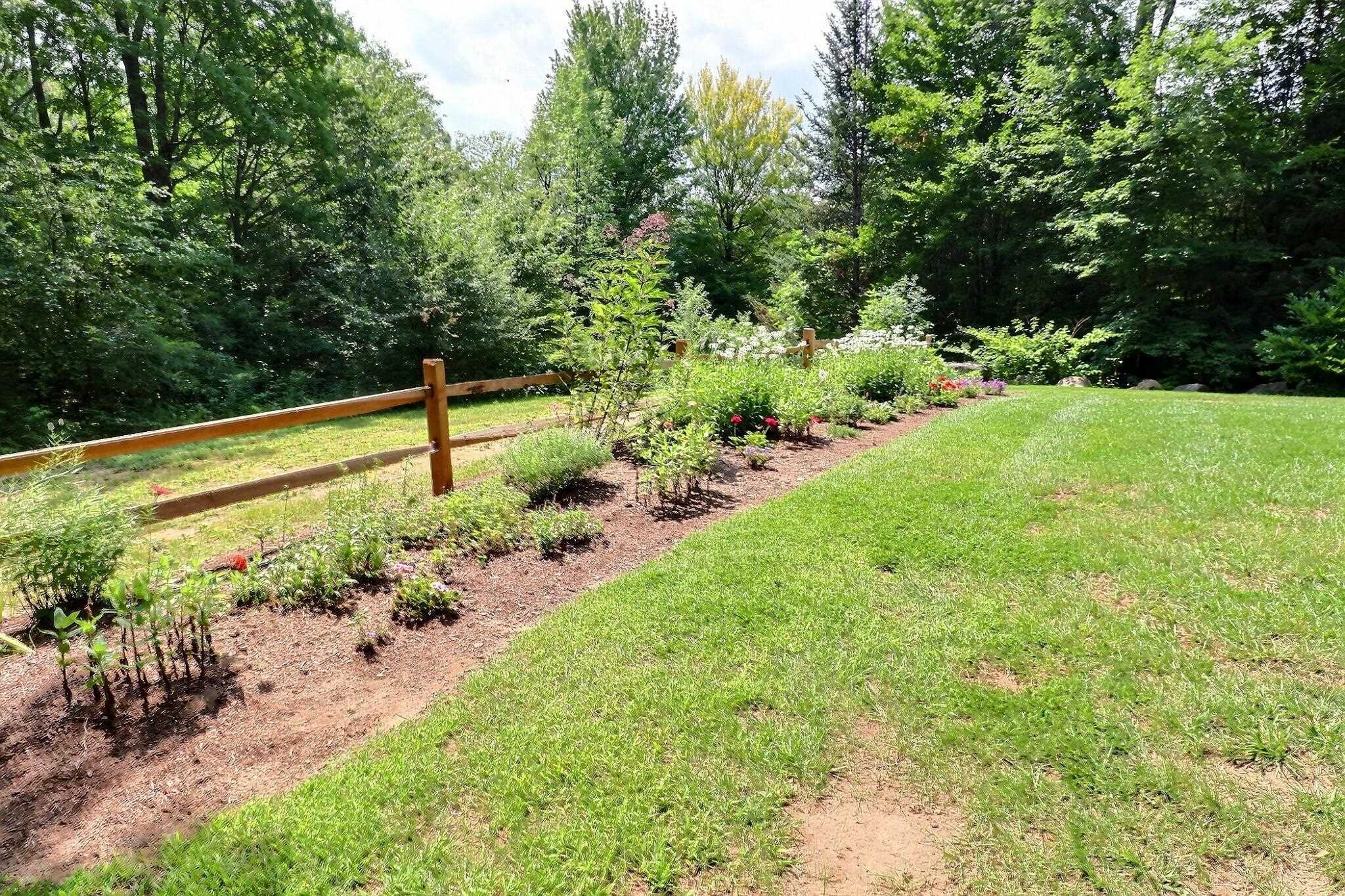 106 Meadow Brook Road New London, NH 03257 - Photo 32 of 38 Gallery Image 32