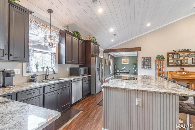 $529,900 | 1790 Carter 327, Ellsinore, MO 63937