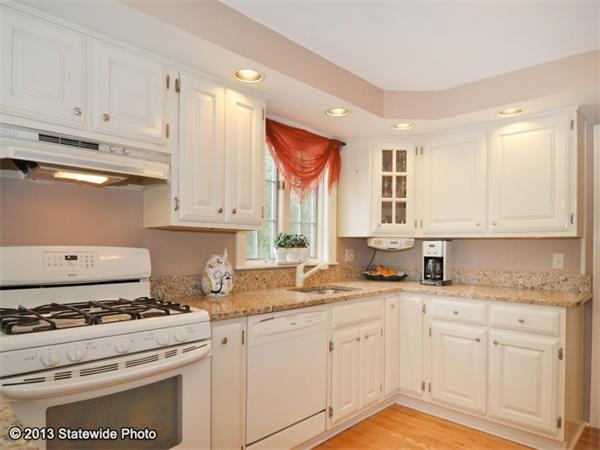 11 Westgate Road Attleboro, MA 02703 - Photo 7 of 30 Gallery Image 7