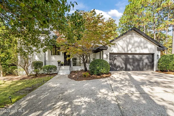 $775,000 | 5 Pin Oak Court, Pinehurst, NC 28374