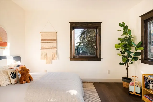 a view of a water fountain