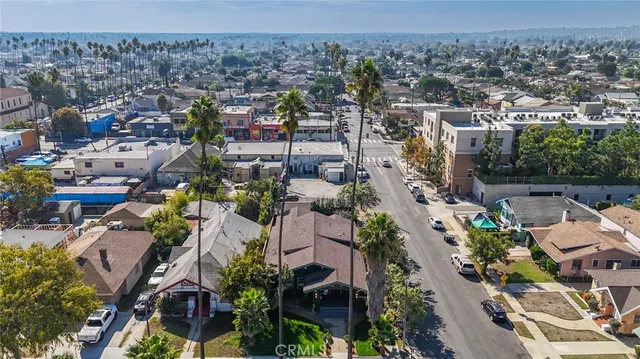 $1,595,000 | 2396 West 31st Street, Los Angeles, CA 90018