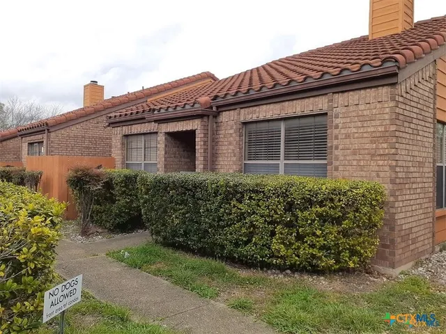 $1,375 | 1133 Ashby Street, Unit C9, Seguin, TX 78155