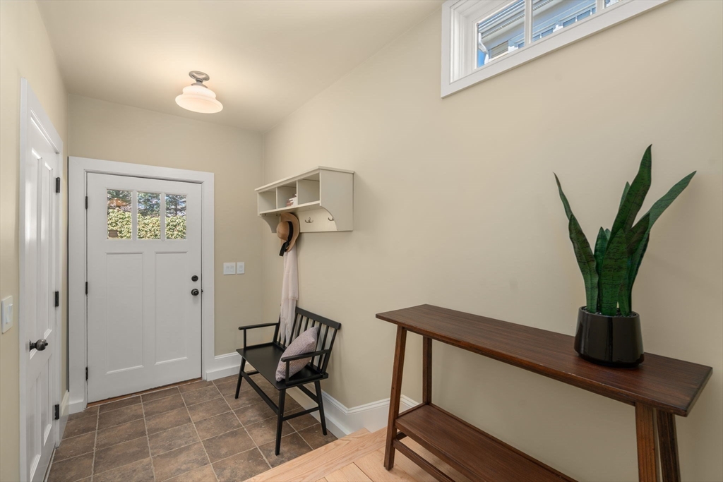 4 Maple Street, Unit 4 Medfield, MA 02052 - Photo 14 of 35