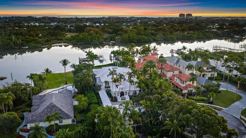 $11,985,000 | 2929 Marys Way, Palm Beach Gardens, FL 33410