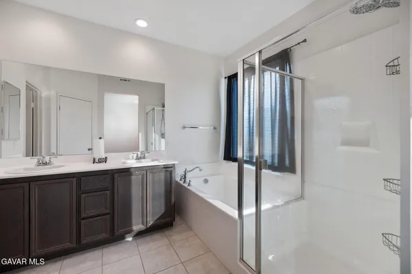 $3,200 | 3124 Via Bella Rosa Avenue, Rosamond, CA 93560