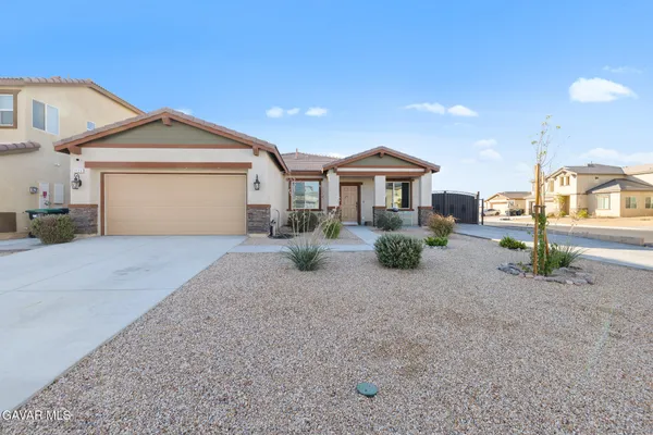 $3,200 | 3124 Via Bella Rosa Avenue, Rosamond, CA 93560