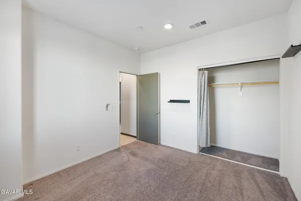 $3,200 | 3124 Via Bella Rosa Avenue, Rosamond, CA 93560