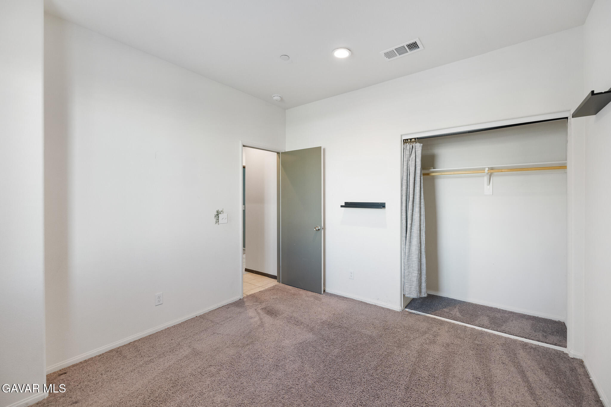 3124 Via Bella Rosa Avenue Rosamond, CA 93560 - Photo 25 of 36 a view of an empty room