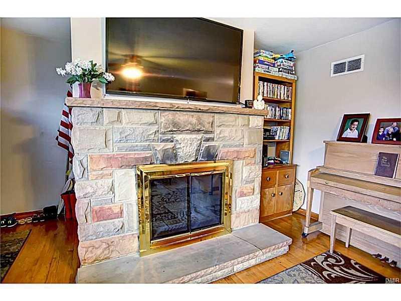 841 East David Road Dayton, OH 45429 - Photo 6 of 25 Gallery Image 6