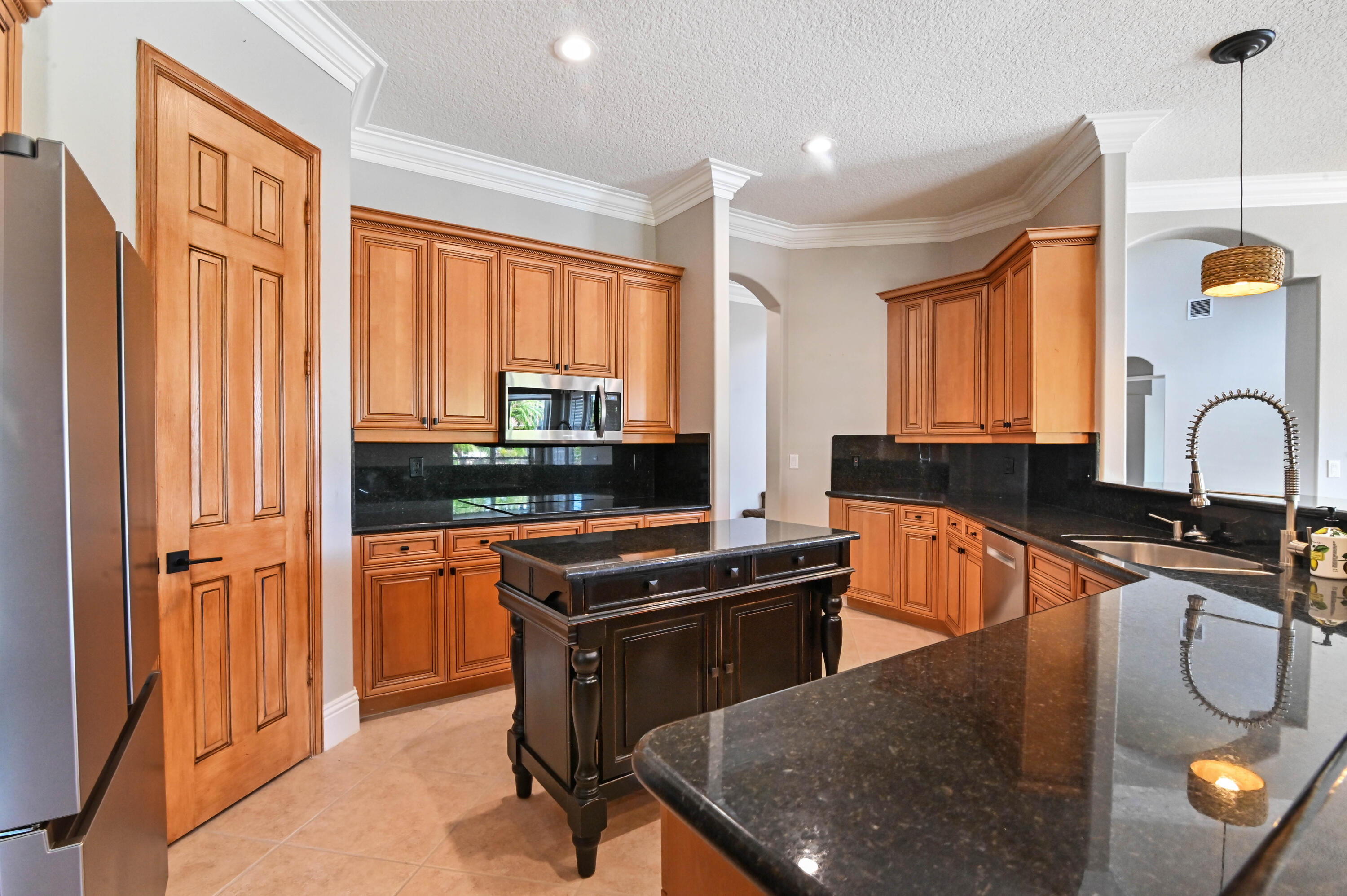 11085 Cobblefield Road Wellington, FL 33449 - Photo 19 of 54 14 Kitchen 01