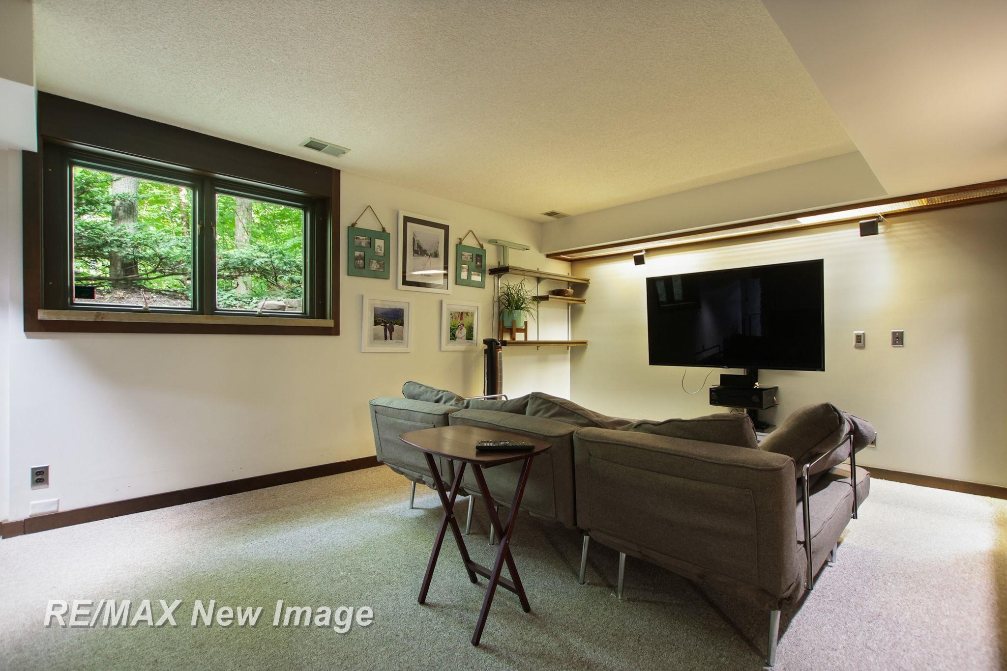 1633 Short Road Saginaw, MI 48609 - Photo 30 of 50 Gallery Image 30