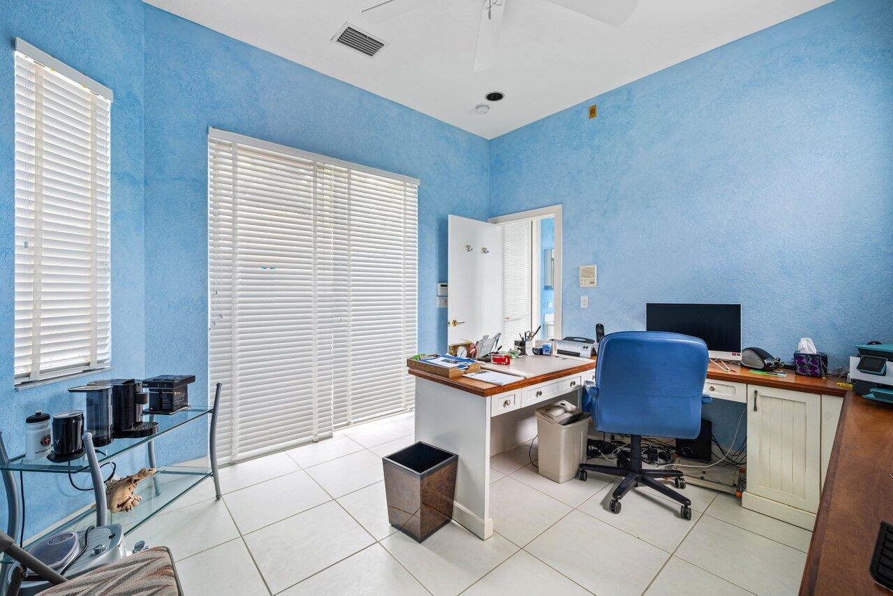 5785 Regency Circle East Boca Raton, FL 33496 - Photo 20 of 56 21