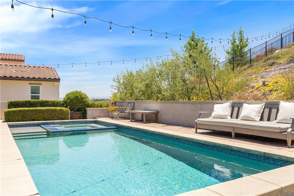 12213 Cortona Place Riverside, CA 92503 - Photo 19 of 75