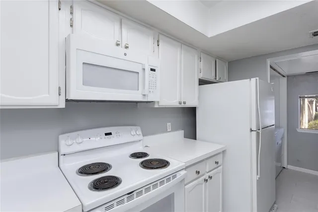 $167,000 | 4503 North O'Connor Road, Unit 1113, Irving, TX 75062