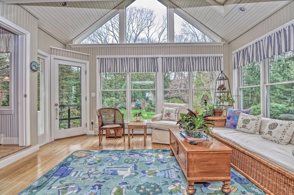 11 Stoney Brook Road Sherborn, MA 01770 - Photo 4 of 28 Gallery Image 4