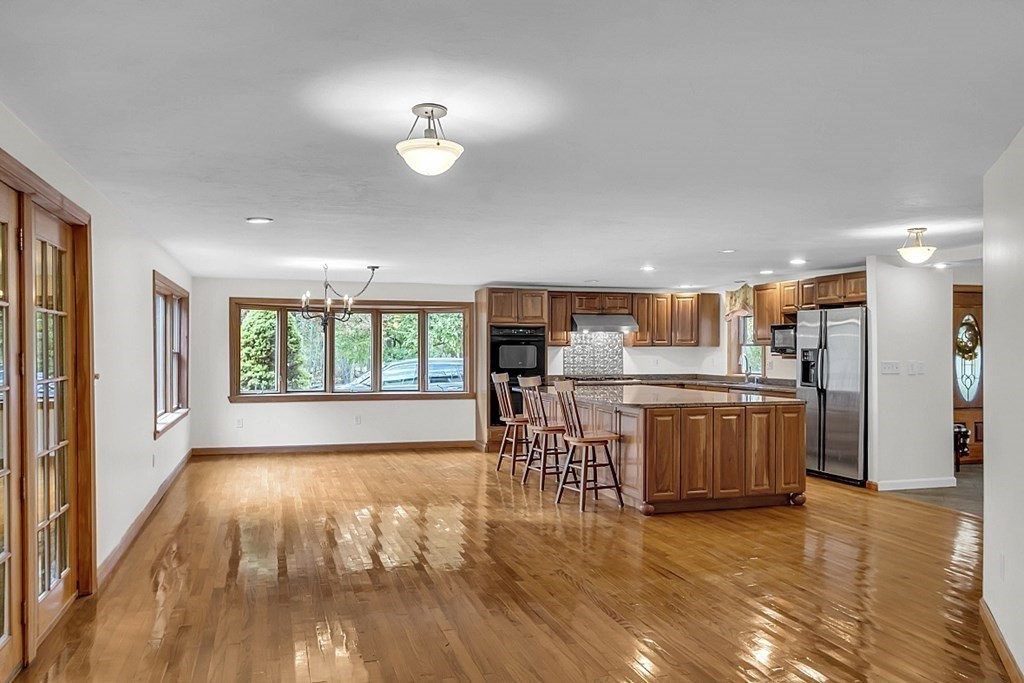 15 Stagecoach Road Topsfield, MA 01983 - Photo 10 of 40